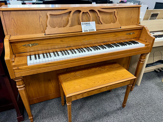 Used Yamaha M500 Oak console with bench