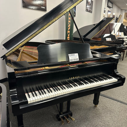 Yamaha C7 Semi concert grand (Used)