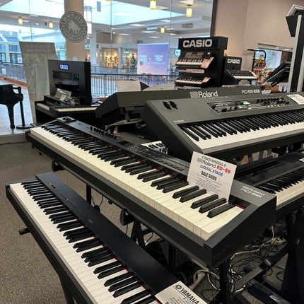 Used Roland RD88 stage piano