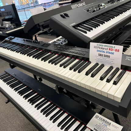 Used Roland RD88 stage piano
