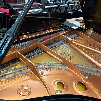 Used Yamaha C3X Grand Piano 6'1" like new!
