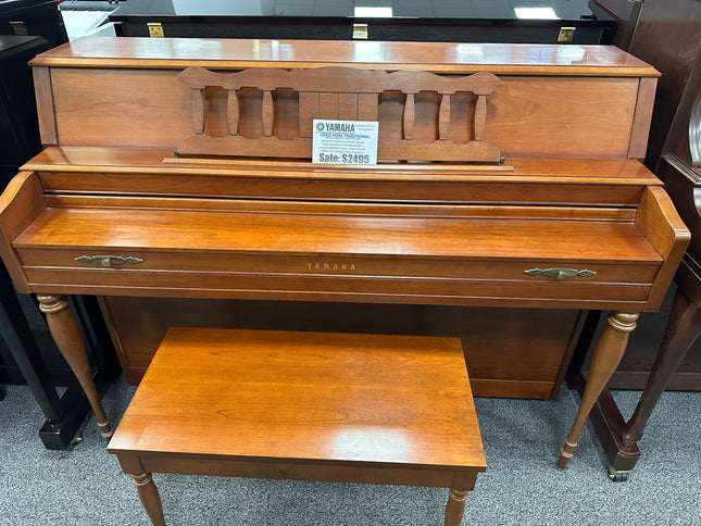 Used Yamaha M306 console piano with bench